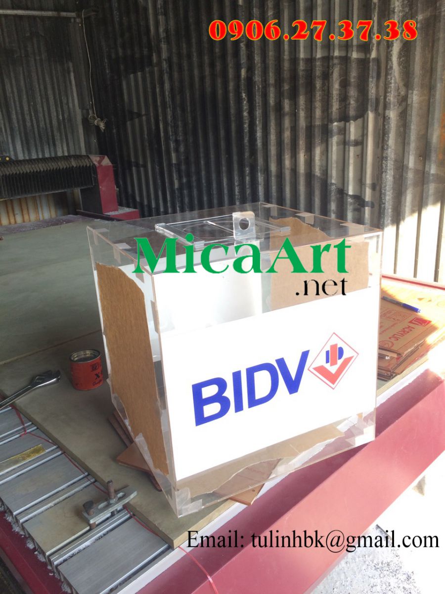 Hòm bỏ phiếu mica