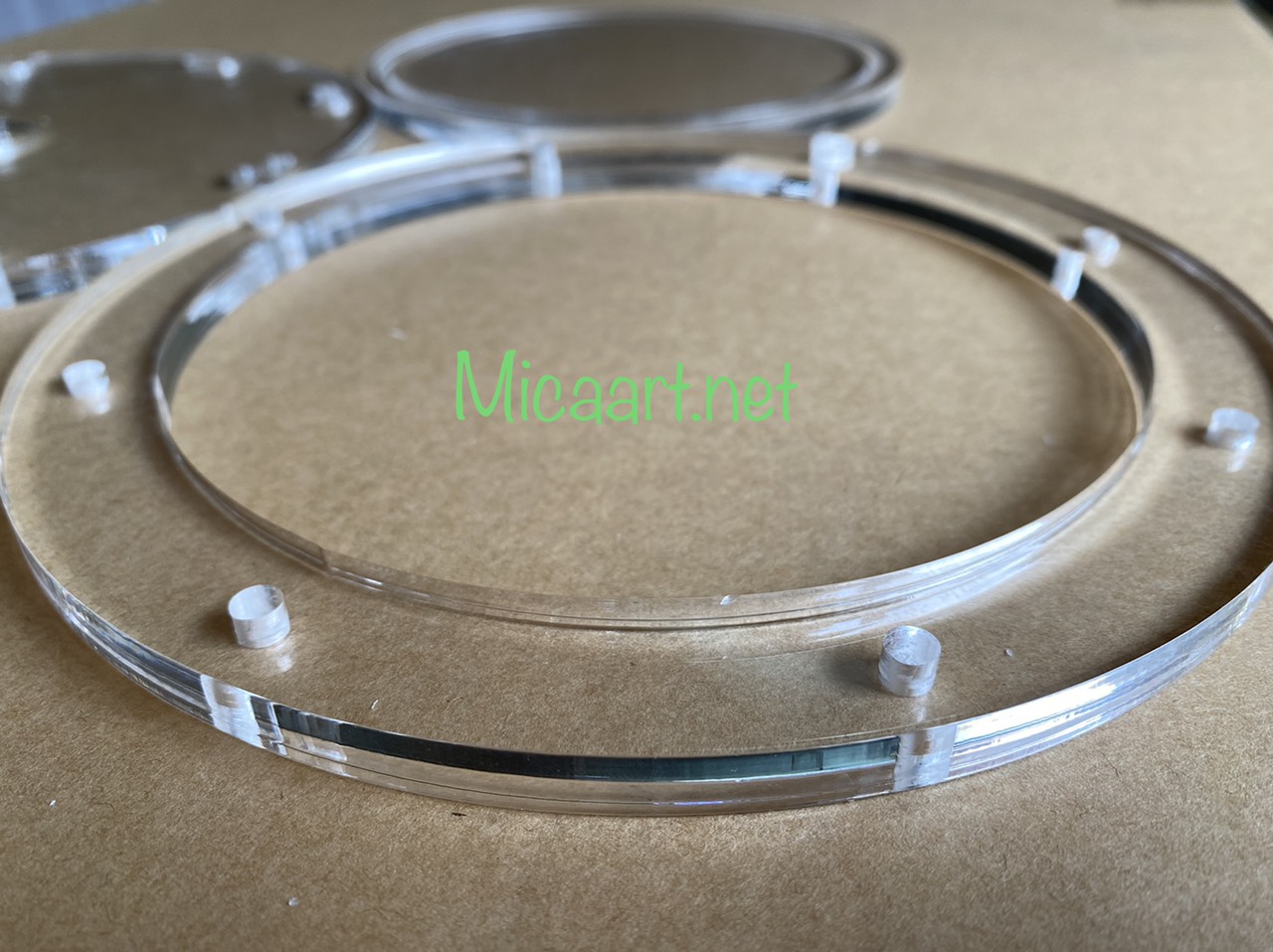 Xưởng in UV phẳng lên mica, gỗ, kính mọi bề mặt phẳng đẹp ở đâu Hà Nội